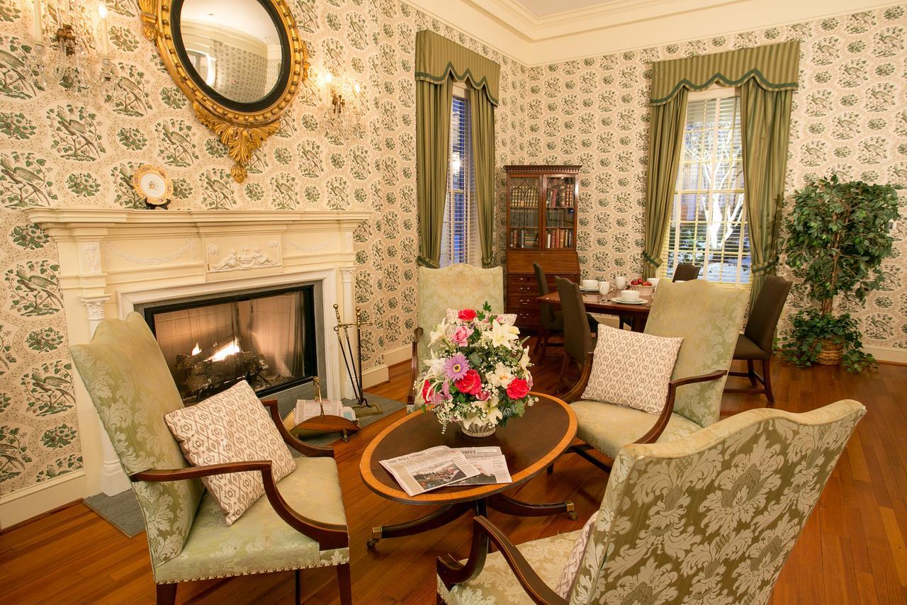 Hotel Berry Hill South Boston Esterno foto